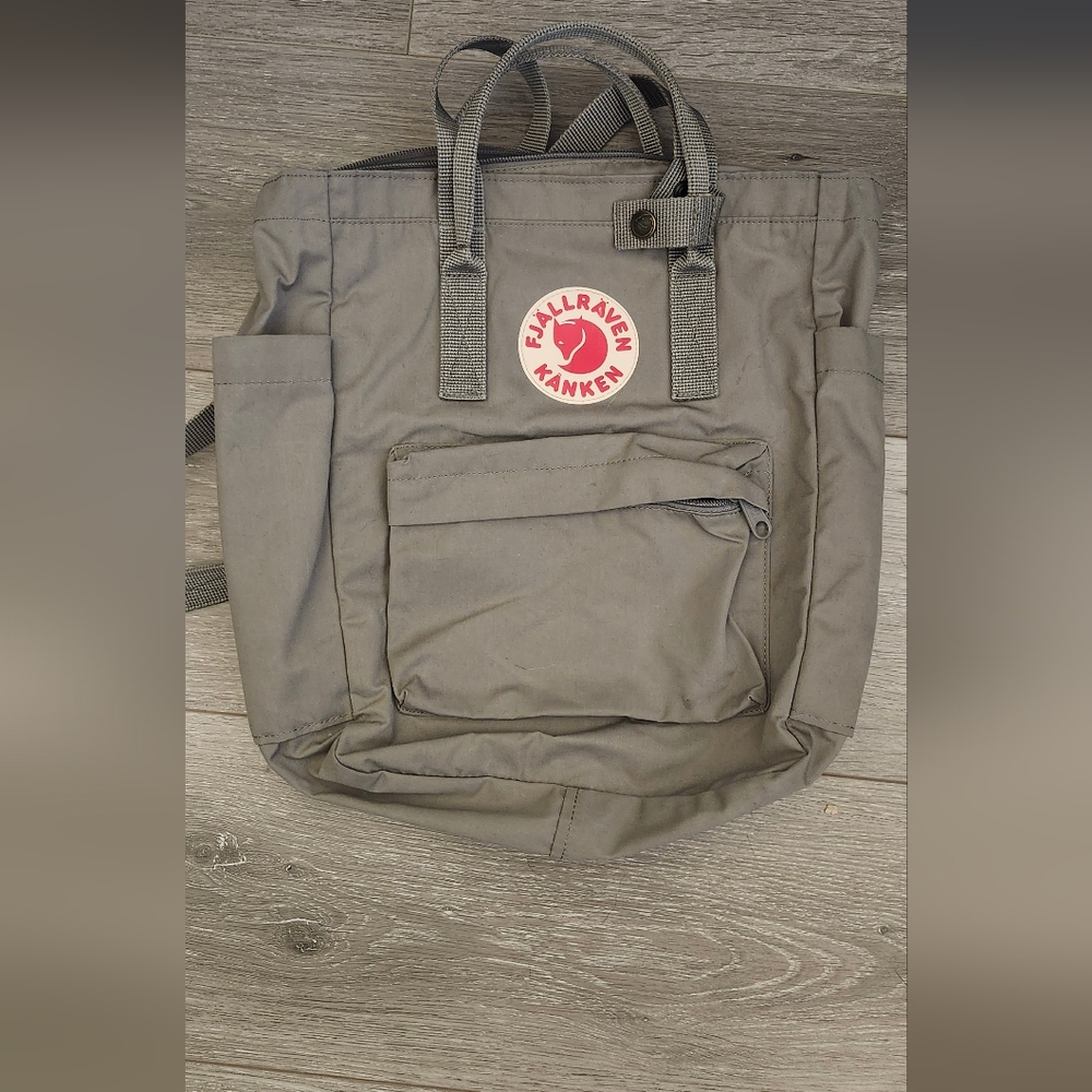 Fjällräven Kånken Gray Backpack
